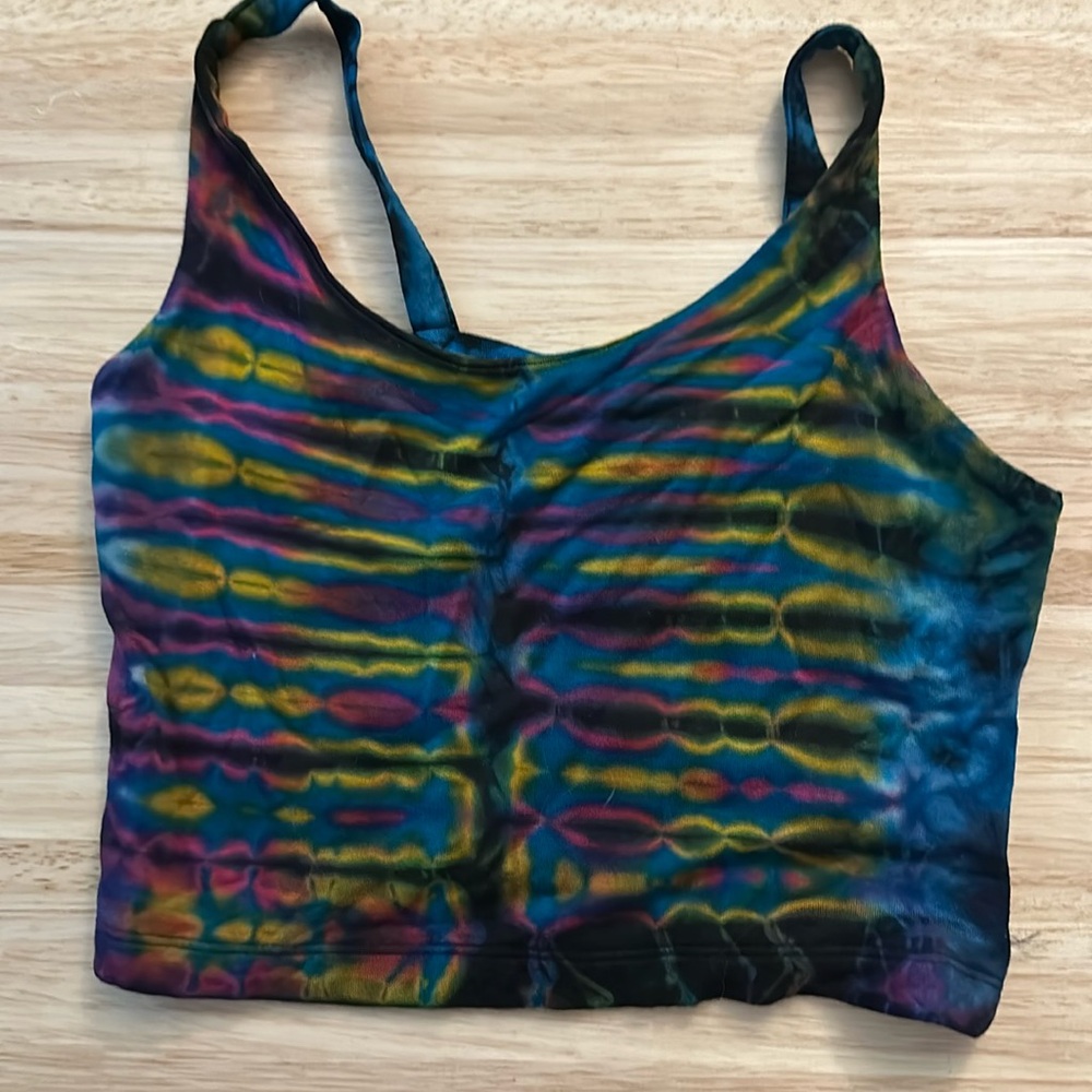 Custom tie dye crop top 🌈